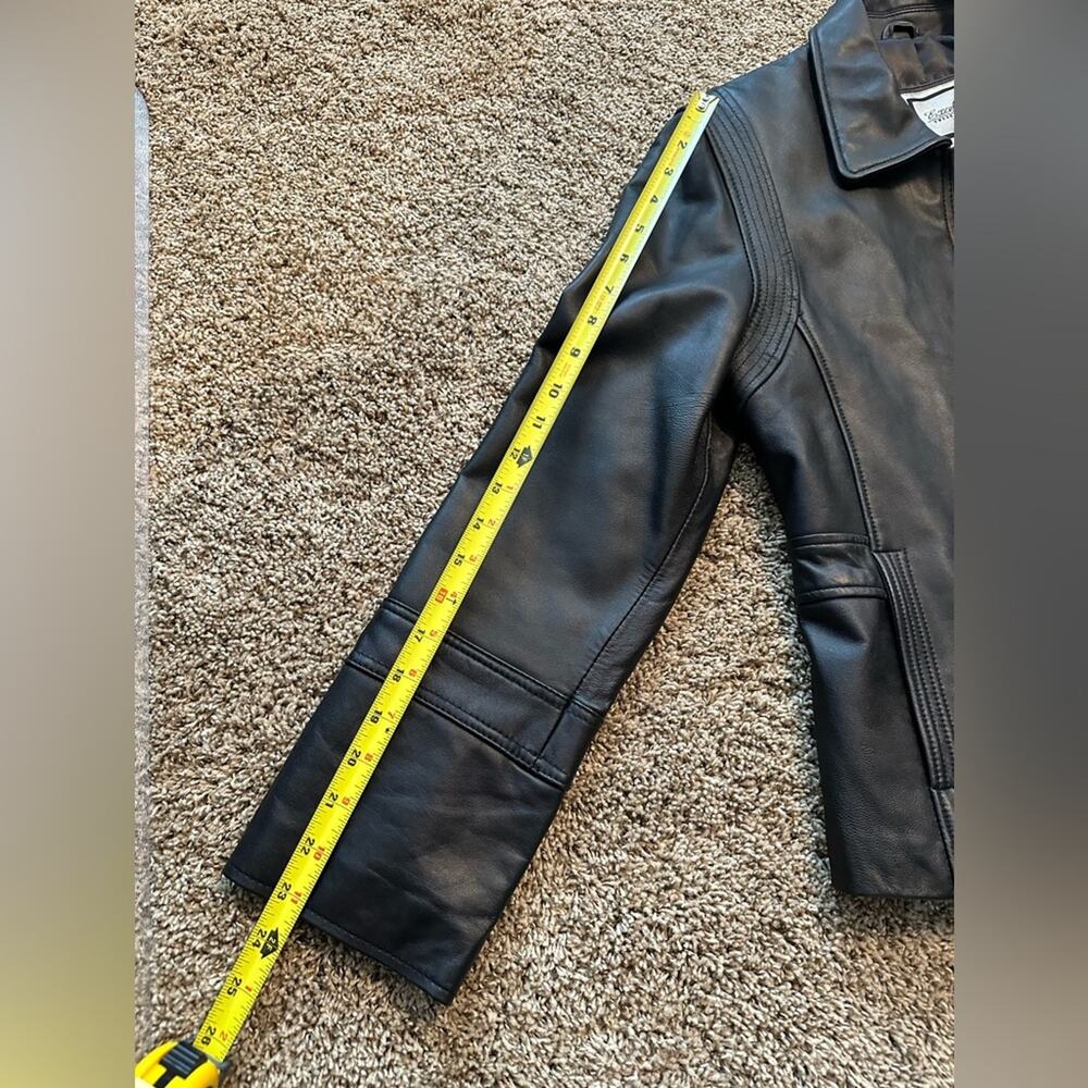 Black leather jacket, EUC, size medium - Picture 10 of 11